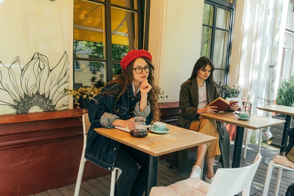Wie wirkt sich das Zusammenleben mit Haustieren auf die menschliche Psyche aus?